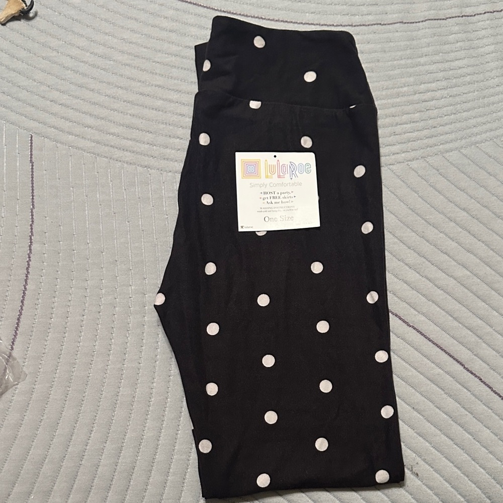 LuLaRoe Black Polka Dot Leggings (NEW)